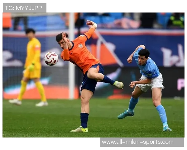 武汉三镇对阵深圳新鹏城半场战报埃杜加西亚再度破门杨一鸣遭遇红牌处罚